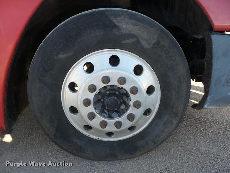 image for item DA0520 2007 Freightliner Columbia semi truck