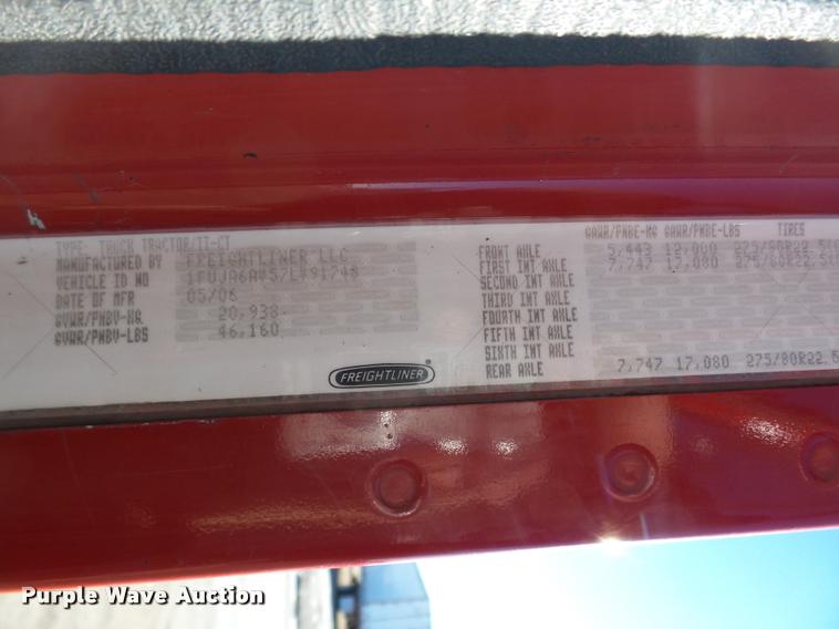 image for item DA0520 2007 Freightliner Columbia semi truck