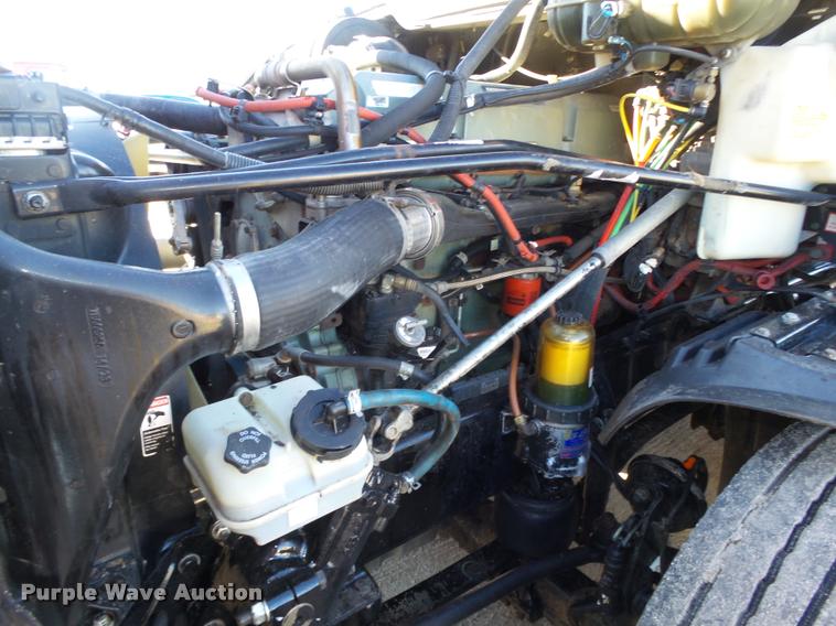 image for item DA0521 2006 Freightliner Columbia semi truck