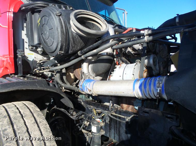 image for item DA0521 2006 Freightliner Columbia semi truck