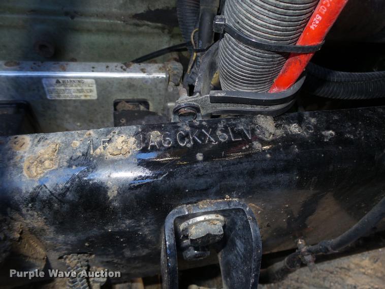 image for item DA0521 2006 Freightliner Columbia semi truck