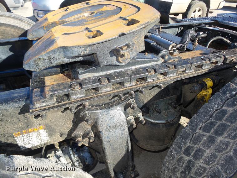 image for item DA0521 2006 Freightliner Columbia semi truck