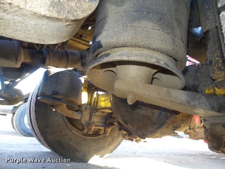 image for item DA0521 2006 Freightliner Columbia semi truck