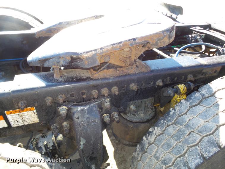 image for item DA0522 2006 Freightliner Columbia semi truck