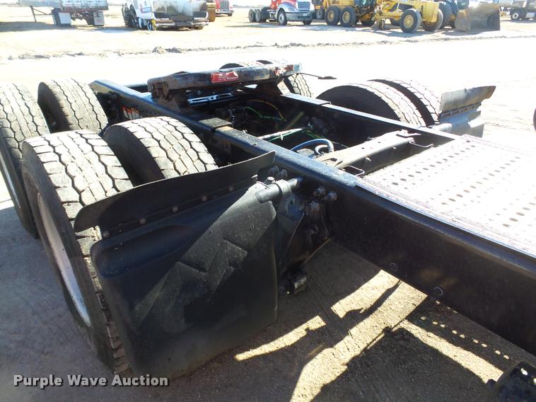 image for item DA0522 2006 Freightliner Columbia semi truck