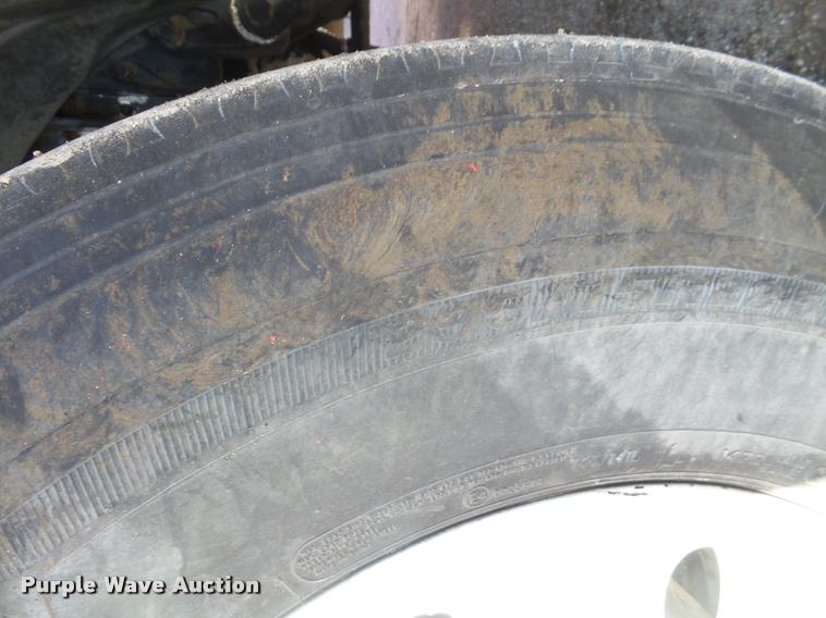 image for item DA0522 2006 Freightliner Columbia semi truck