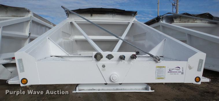 image for item DA7271 2013 Dakota 4300BDT bottom dump trailer