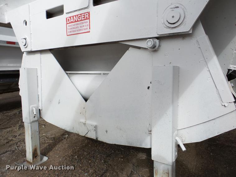 image for item DA7271 2013 Dakota 4300BDT bottom dump trailer