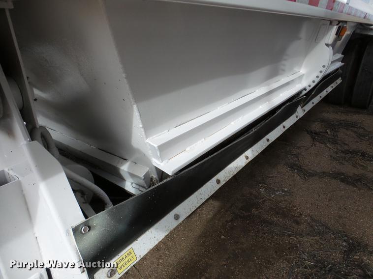 image for item DA7271 2013 Dakota 4300BDT bottom dump trailer