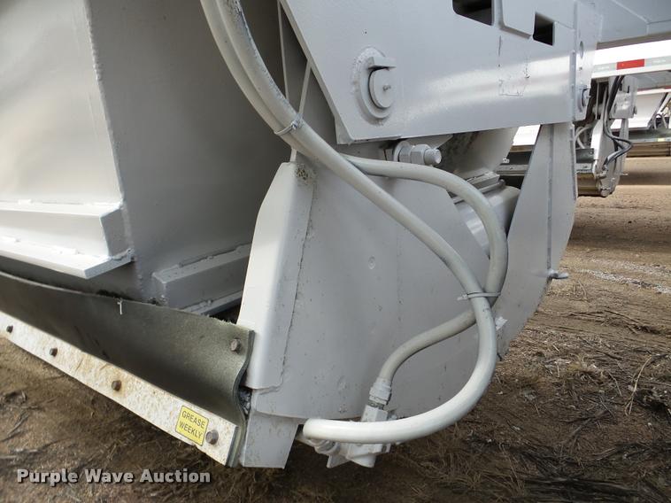 image for item DA7271 2013 Dakota 4300BDT bottom dump trailer