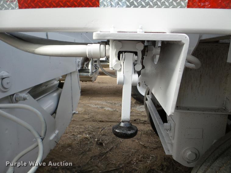 image for item DA7271 2013 Dakota 4300BDT bottom dump trailer