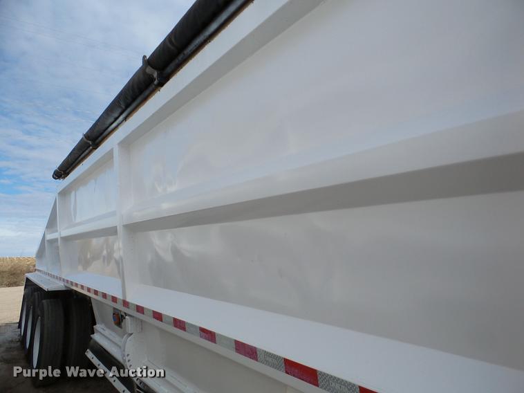 image for item DA7271 2013 Dakota 4300BDT bottom dump trailer