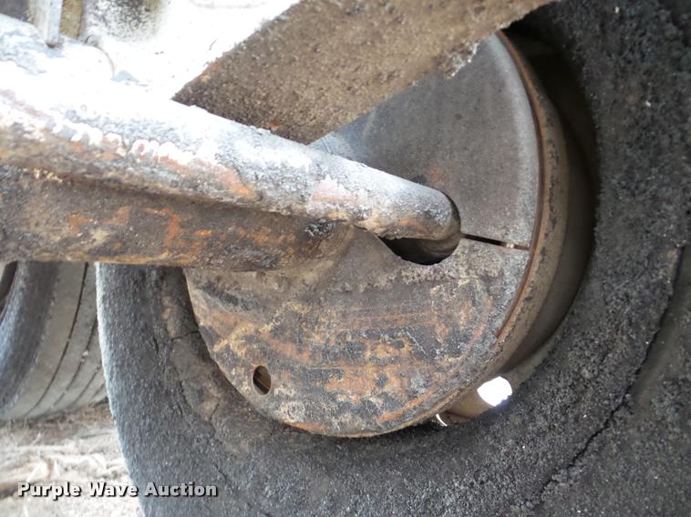 image for item DA7271 2013 Dakota 4300BDT bottom dump trailer