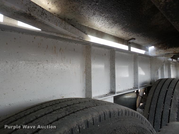 image for item DA7271 2013 Dakota 4300BDT bottom dump trailer