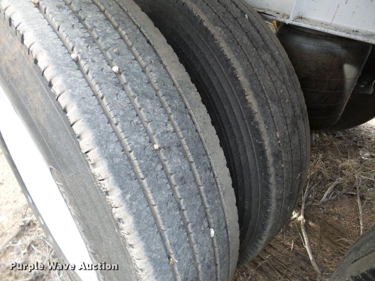 image for item DA7271 2013 Dakota 4300BDT bottom dump trailer