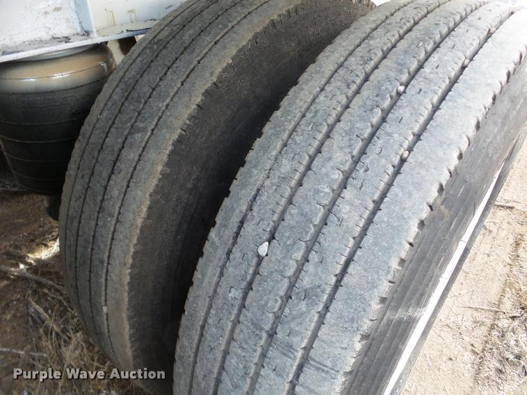 image for item DA7271 2013 Dakota 4300BDT bottom dump trailer