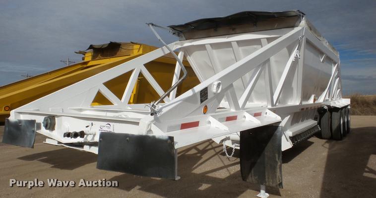 image for item DA7272 1995 Ranch bottom dump trailer