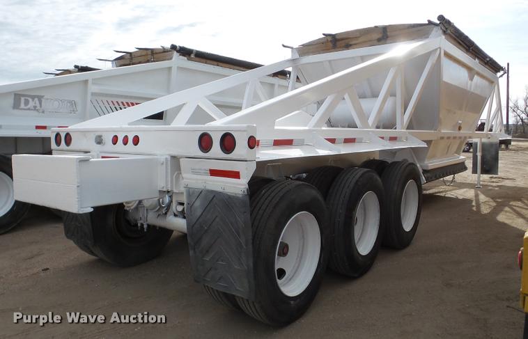 image for item DA7272 1995 Ranch bottom dump trailer