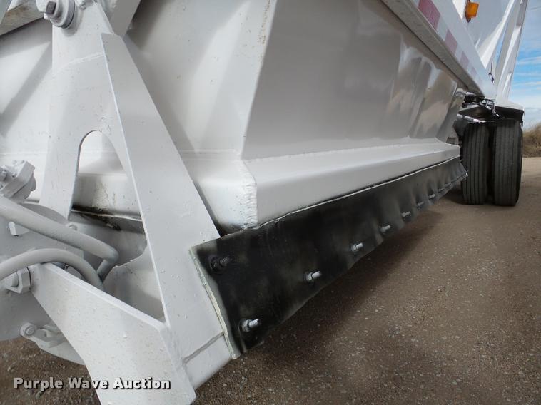 image for item DA7272 1995 Ranch bottom dump trailer