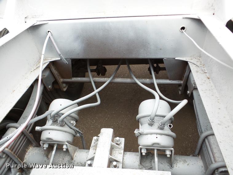 image for item DA7272 1995 Ranch bottom dump trailer