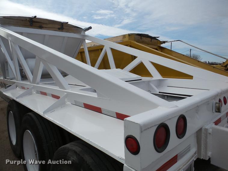 image for item DA7272 1995 Ranch bottom dump trailer
