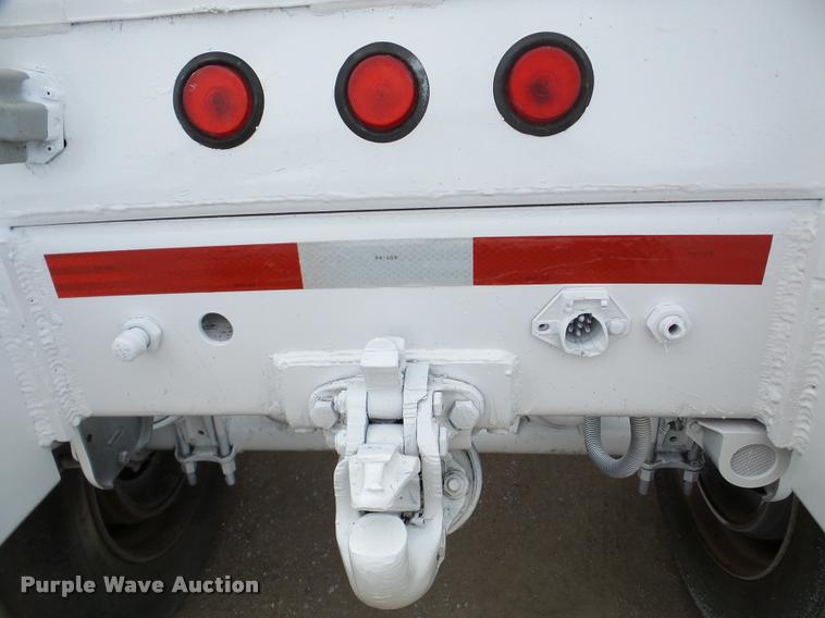 image for item DA7272 1995 Ranch bottom dump trailer