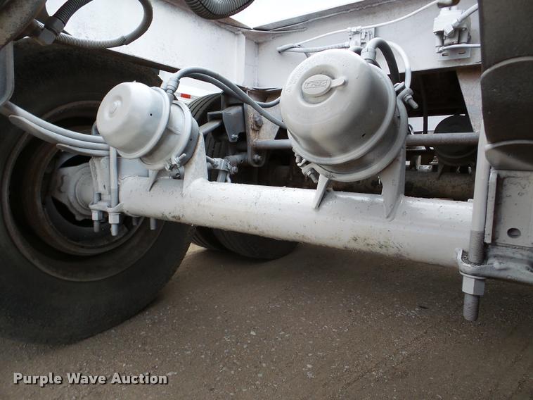 image for item DA7272 1995 Ranch bottom dump trailer