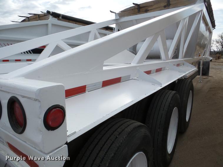 image for item DA7272 1995 Ranch bottom dump trailer
