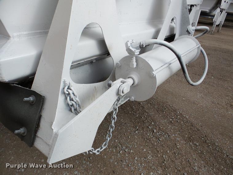 image for item DA7272 1995 Ranch bottom dump trailer