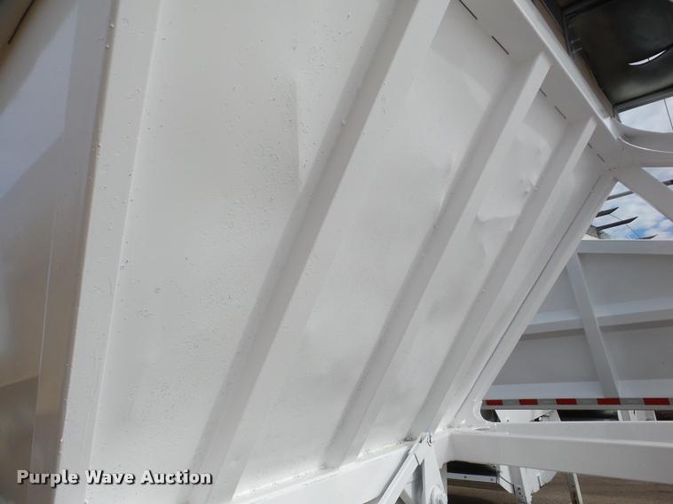 image for item DA7272 1995 Ranch bottom dump trailer