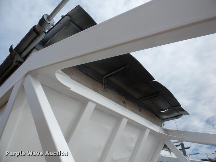 image for item DA7272 1995 Ranch bottom dump trailer