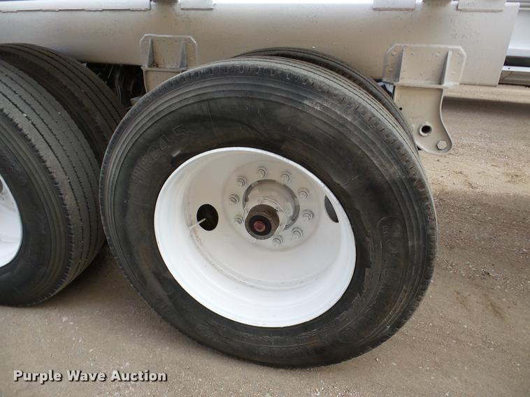 image for item DA7272 1995 Ranch bottom dump trailer