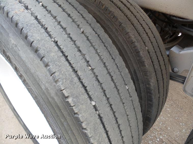 image for item DA7272 1995 Ranch bottom dump trailer