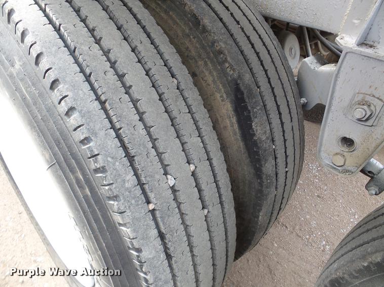 image for item DA7272 1995 Ranch bottom dump trailer