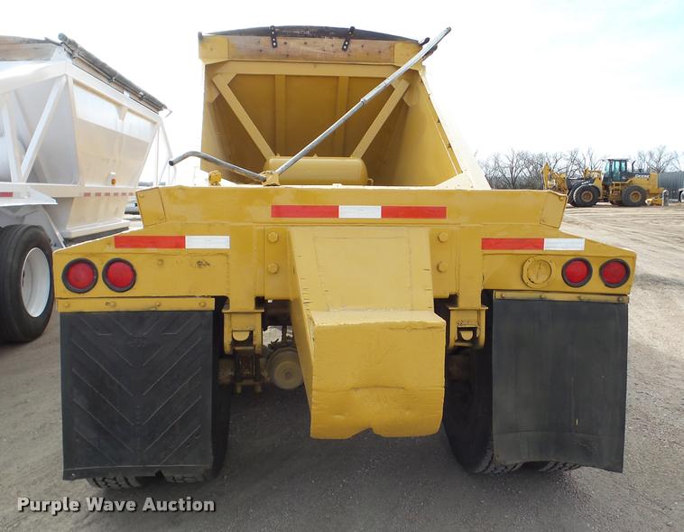 image for item DA7273 1993 Redriver 224 bottom dump trailer