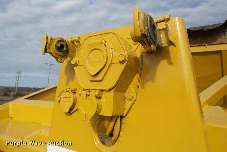 image for item DA7273 1993 Redriver 224 bottom dump trailer