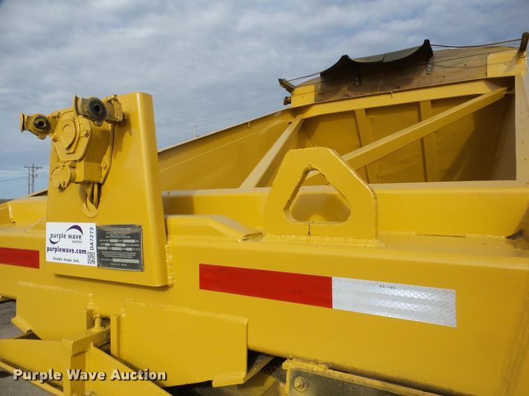 image for item DA7273 1993 Redriver 224 bottom dump trailer