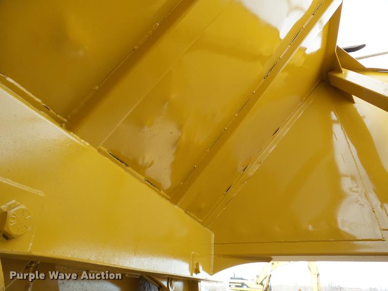 image for item DA7273 1993 Redriver 224 bottom dump trailer