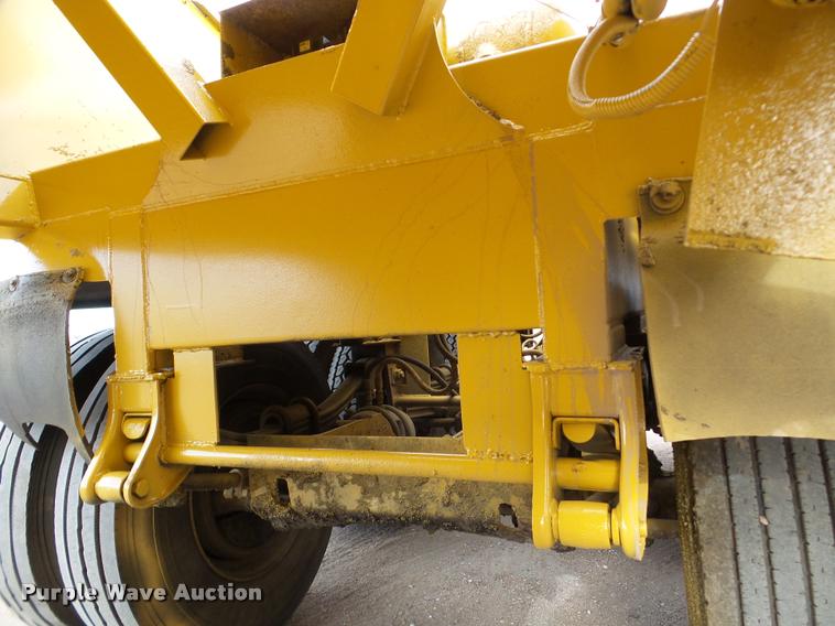 image for item DA7273 1993 Redriver 224 bottom dump trailer