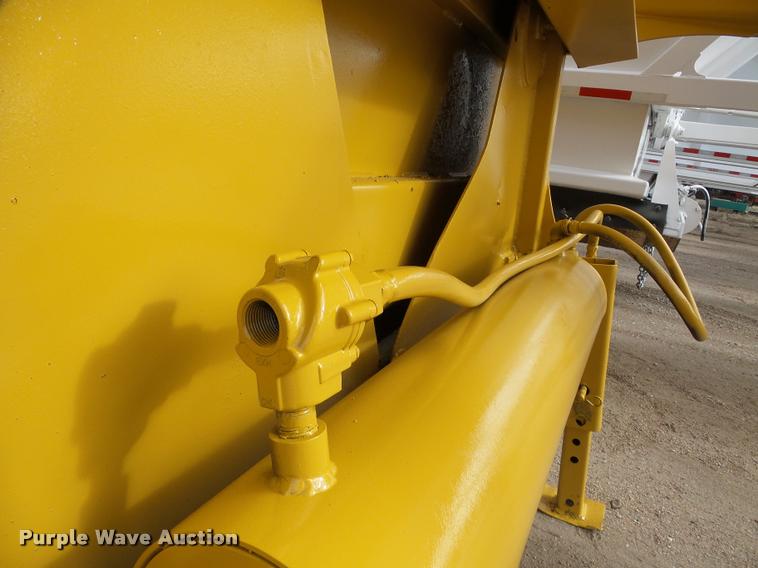 image for item DA7273 1993 Redriver 224 bottom dump trailer