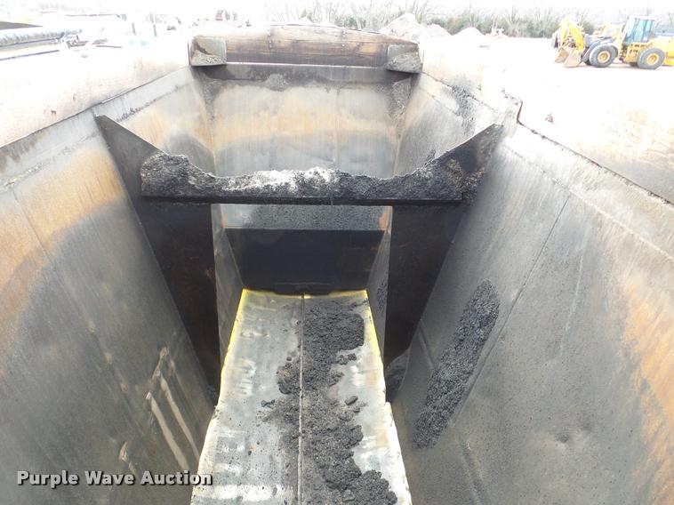 image for item DA7273 1993 Redriver 224 bottom dump trailer