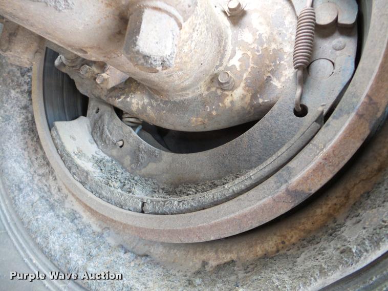 image for item DA7273 1993 Redriver 224 bottom dump trailer