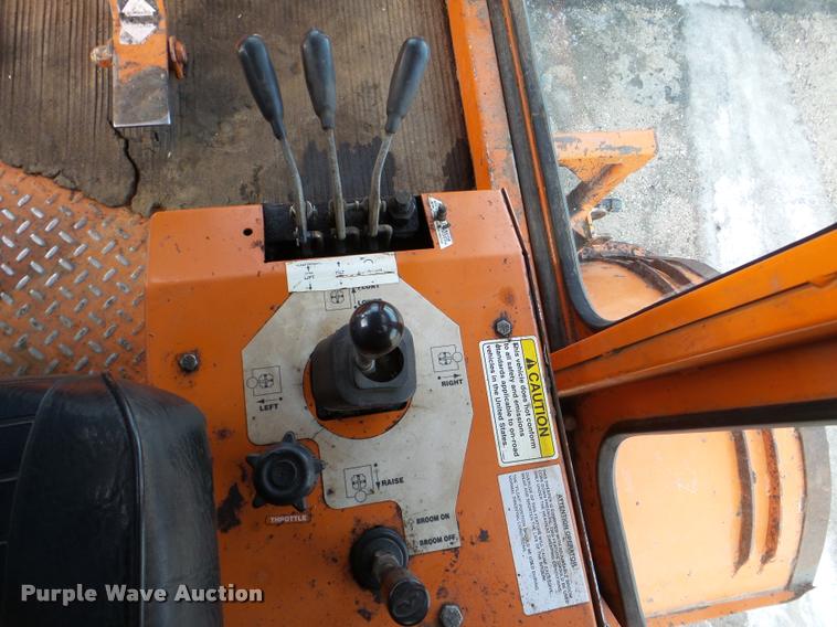 image for item DB5461 2011 Broce CRT350 Broom