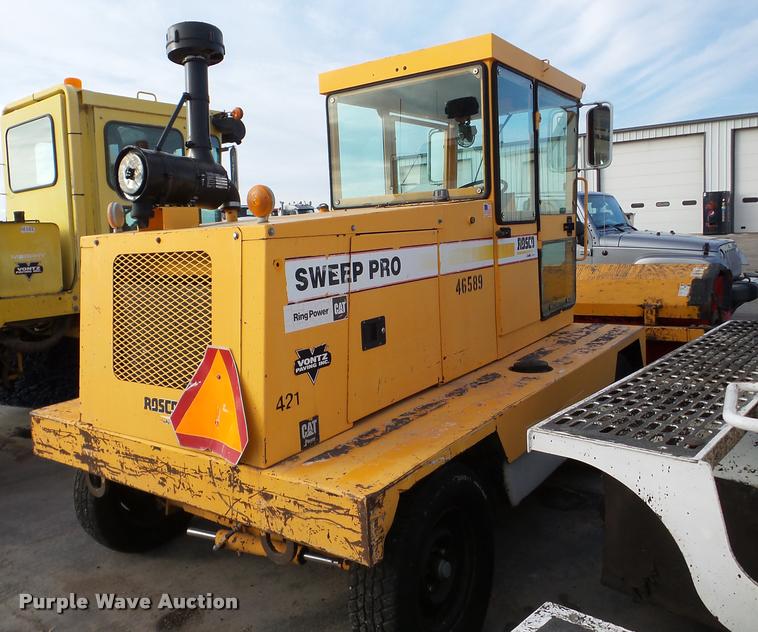 image for item DB5462 2006 Rosco SweepPro broom