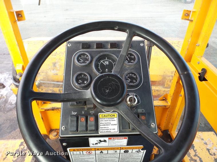 image for item DB5462 2006 Rosco SweepPro broom