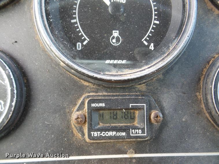 image for item DB5462 2006 Rosco SweepPro broom