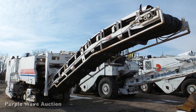 image for item DB5463 2002 Roadtec RX60C milling machine