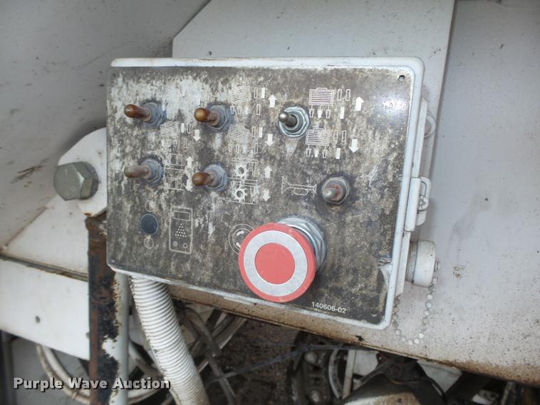 image for item DB5463 2002 Roadtec RX60C milling machine