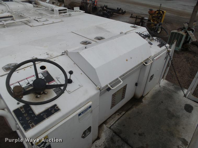 image for item DB5463 2002 Roadtec RX60C milling machine