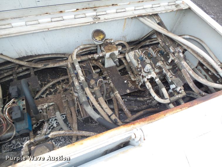 image for item DB5463 2002 Roadtec RX60C milling machine